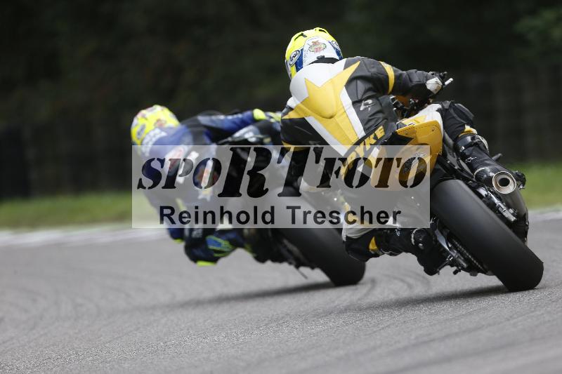/53 16.09.2025 Track Day Domi Aegerter ADR/Gruppe rot/backside